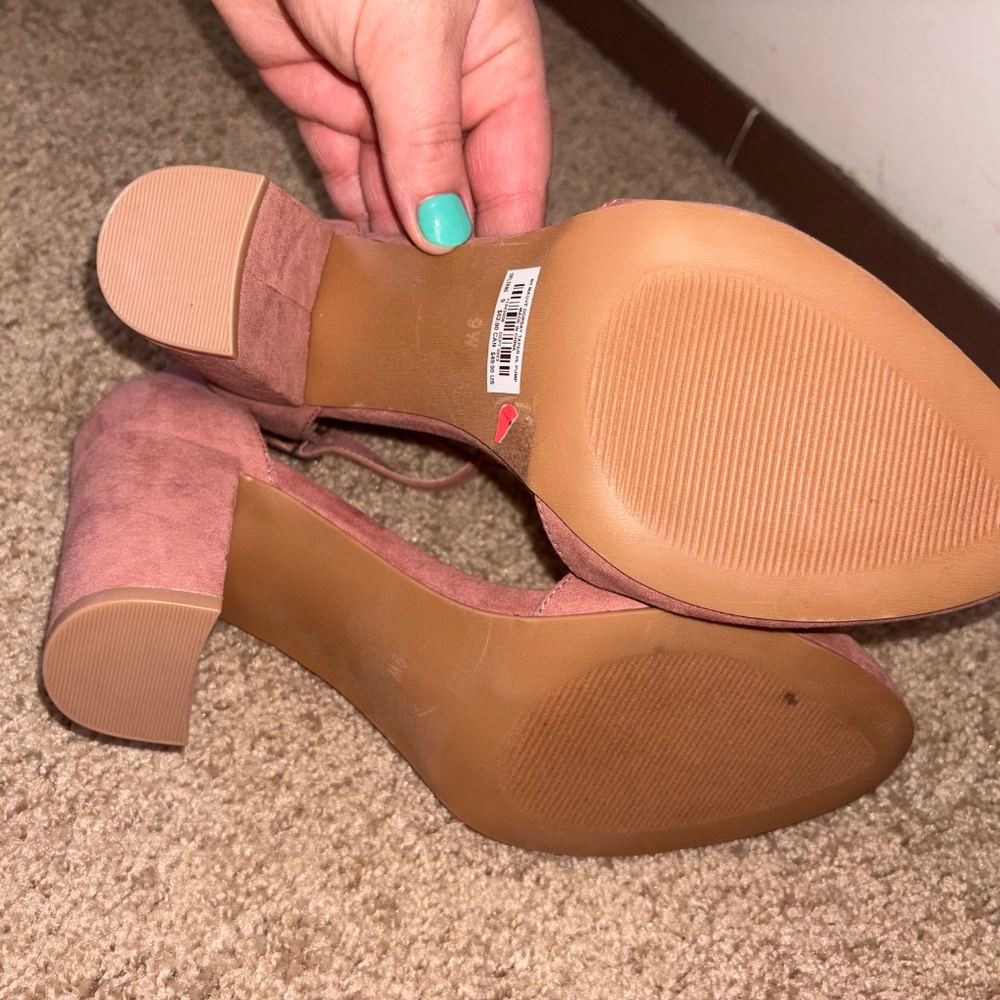 Torrid Pink Nude Suede Taper Pump Heels size 9W - Picture 3 of 4